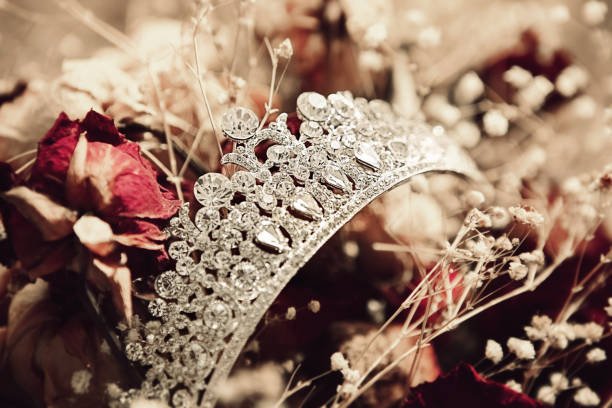 Crown - Headwear, Tiara, Silver - Metal, Jewelry, Single Object